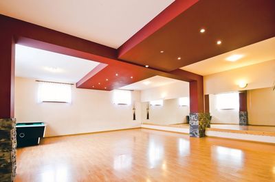 Zbójnik - sale z lustrami