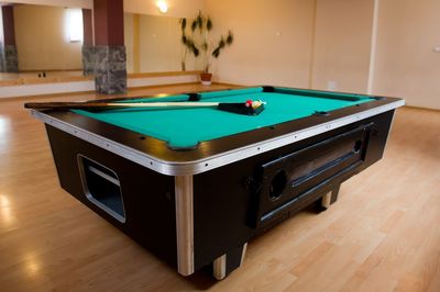 Zbójnik - sale z lustrami